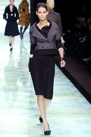 Look 18